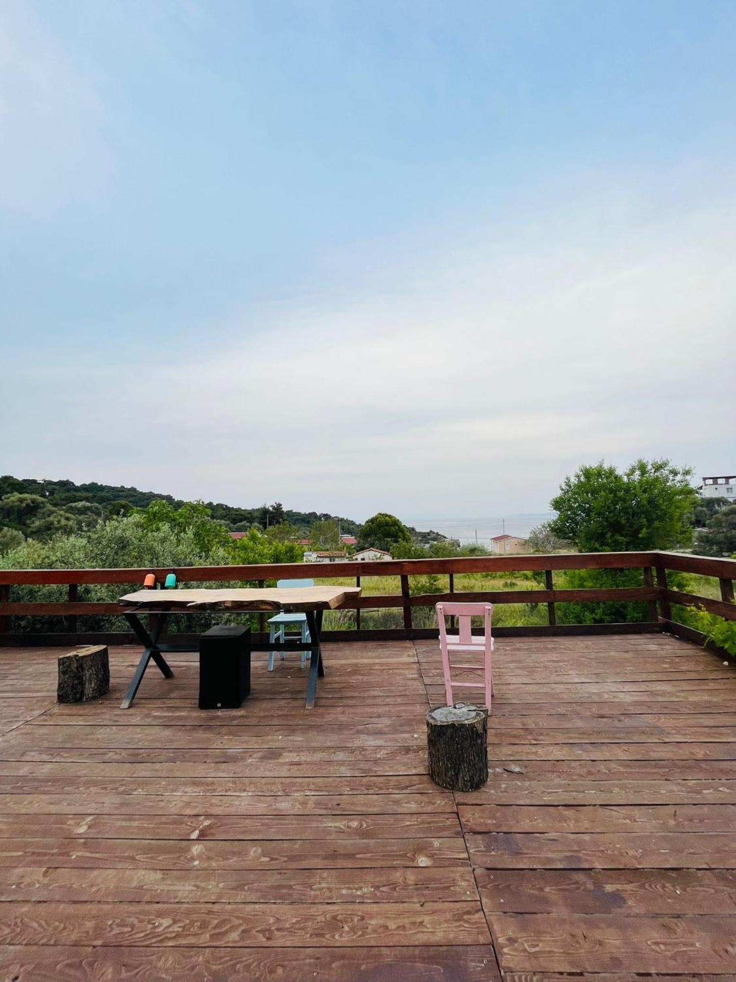 Tiny House Framed By Nature Near Sea In Karaburun Esmirna Exterior foto